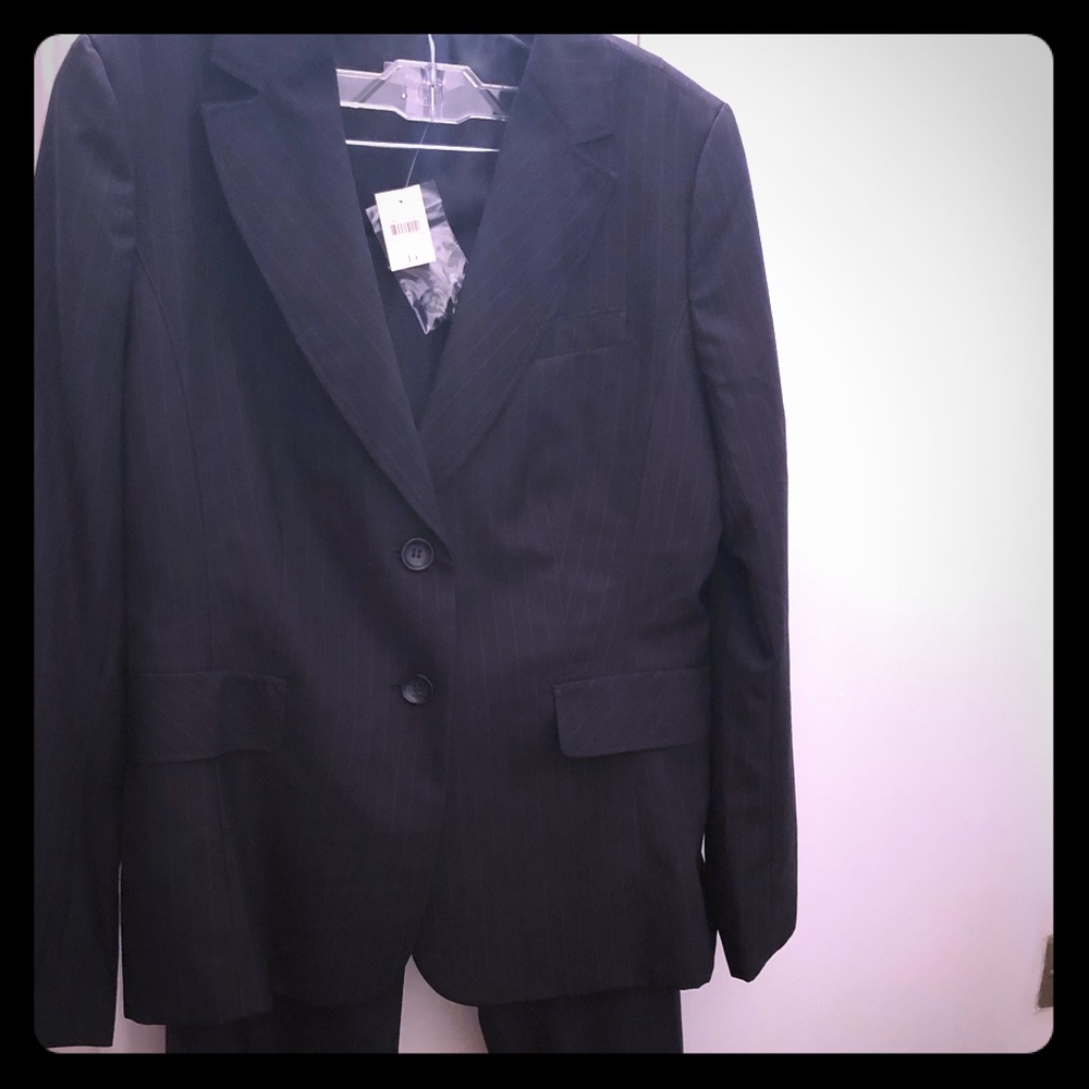 NWT Any Taylor Navy Pinstripe Pantsuit